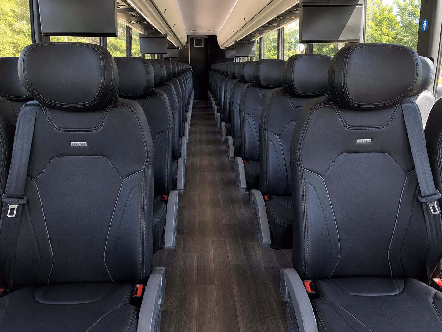a fall harvest wine tour from olathe is even better on a bus