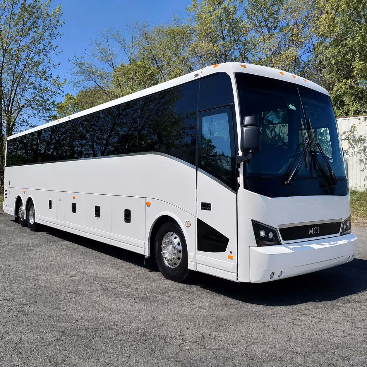 let olathecharterbuscompany com get your group to starlight theatre and azura amphitheater