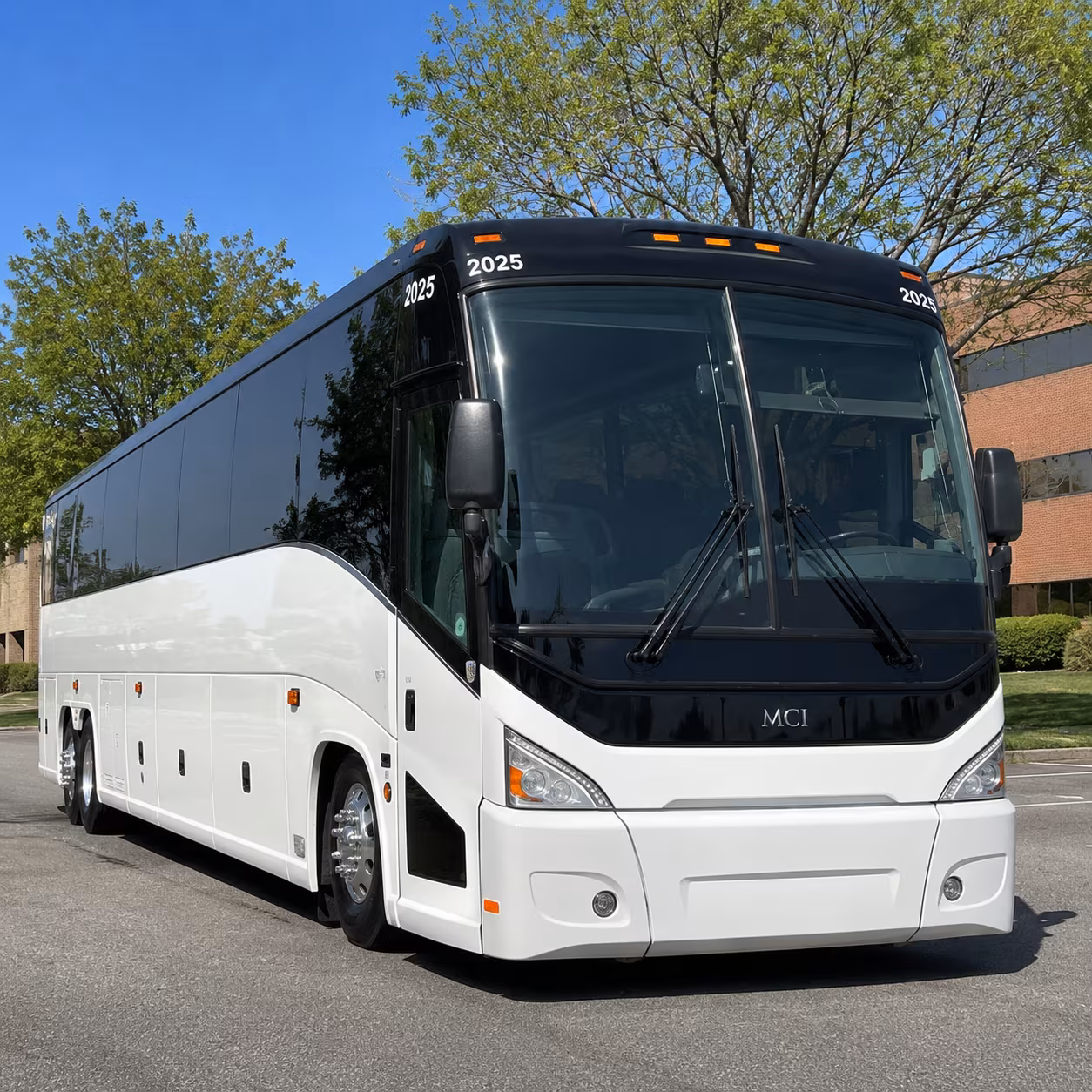 olathecharterbuscompany com is ready for your next big olathe group concert night